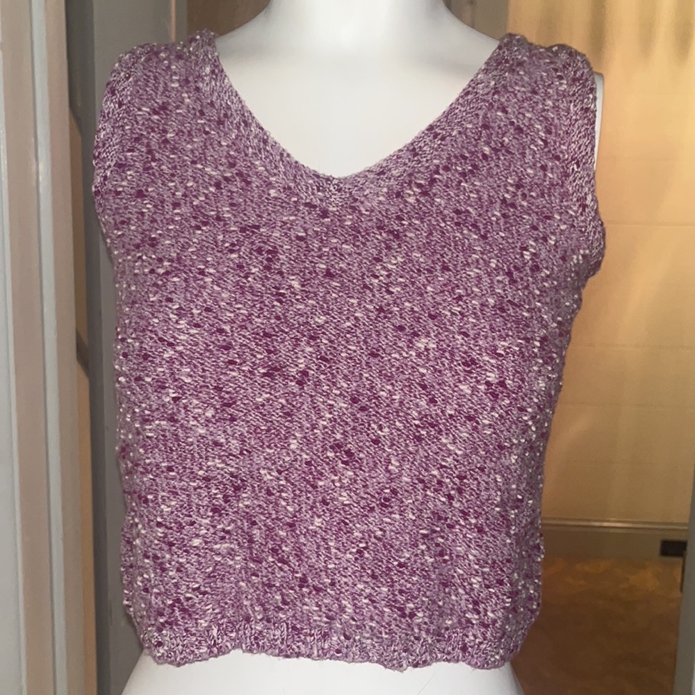 St. John Sport by Marie Gray cropped V Neck tank